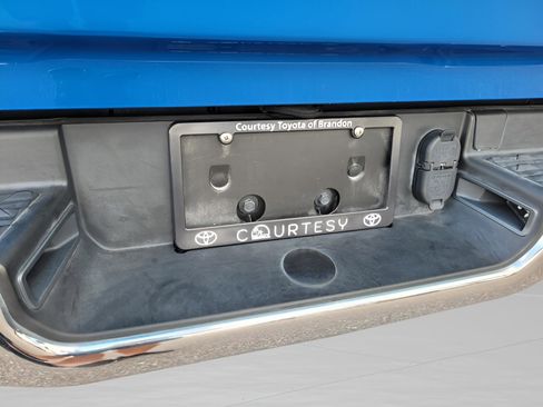 Used 2024 RAM 1500 Laramie image 30