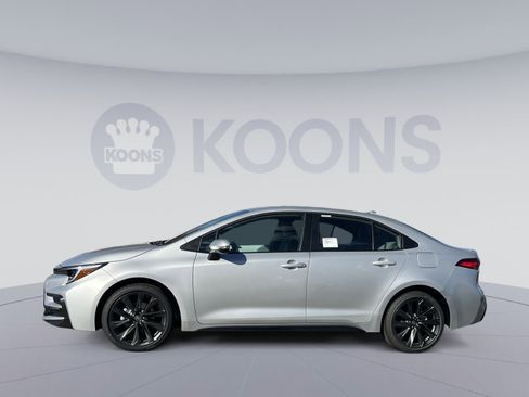 New 2026 Toyota Corolla SE image 2