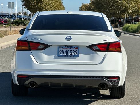 Used 2022 Nissan Altima 2.5 SR image 5