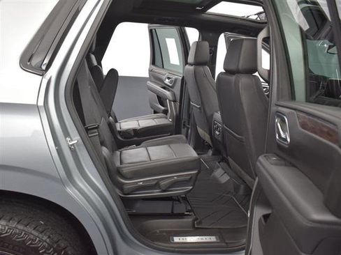 Used 2023 Chevrolet Tahoe Z71 w/ Off-Road Capability Package image 26