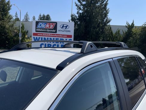 Used 2021 Toyota RAV4 LE AWD/4WD image 10