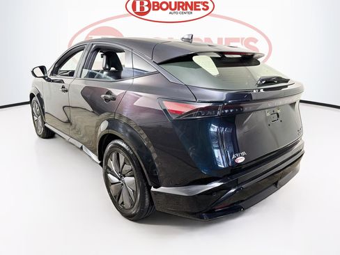 Used 2024 Nissan Ariya AWD image 9
