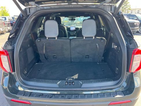 Used 2023 Ford Explorer ST-Line AWD/4WD image 37