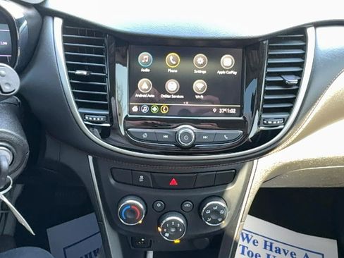 Used 2019 Chevrolet Trax LS image 25