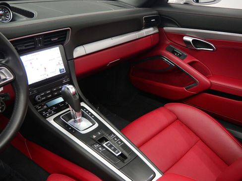 Used 2019 Porsche 911 Turbo S image 28