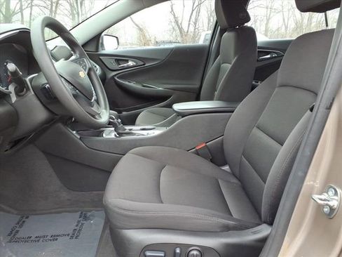 Used 2024 Chevrolet Malibu LT image 13