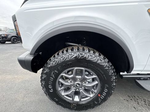 New 2025 Ford Bronco Badlands AWD/4WD image 10