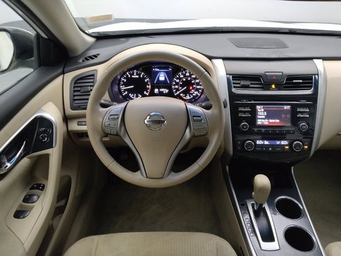 Used 2014 Nissan Altima 2.5 SV w/ Convenience Package FWD image 22