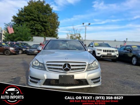 Used 2013 Mercedes-Benz C 300 Sport image 2