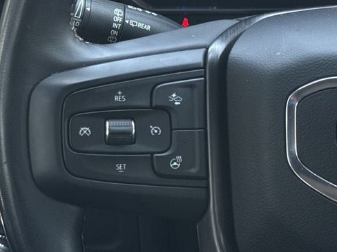Used 2023 GMC Yukon XL AT4 w/ Technology Package AWD/4WD image 15