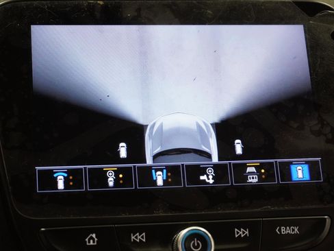 Used 2024 Chevrolet Equinox LT image 31