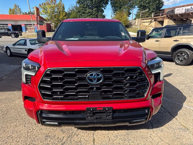 Used 2024 Toyota Sequoia Platinum AWD/4WD image 4