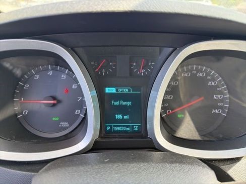 Used 2017 Chevrolet Equinox LT image 8