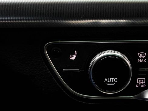 Used 2025 Audi Q5 2.0T Premium image 23