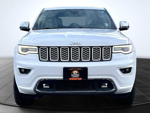 Used 2017 Jeep Grand Cherokee Overland image 6