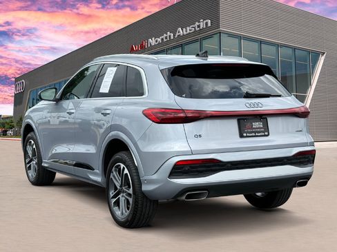 Certified 2025 Audi Q5 Premium w/ Convenience Package AWD/4WD image 8