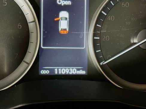 Used 2018 Lexus ES 350 w/ Navigation System Package image 19