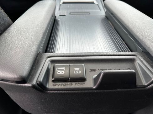 Used 2023 Toyota Sienna XLE Woodland Edition AWD/4WD image 15