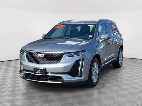 Certified 2025 Cadillac XT6 Luxury AWD/4WD image 3
