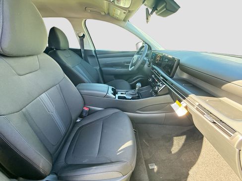 New 2026 Hyundai Tucson SEL image 21
