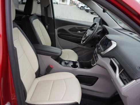 Used 2022 GMC Terrain SLE w/ Driver Convenience Package image 24