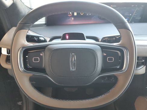 New 2025 Lincoln Navigator Black Label image 14