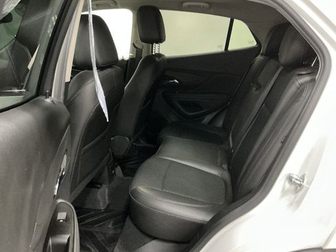 Used 2022 Buick Encore Preferred w/ Safety Package image 19