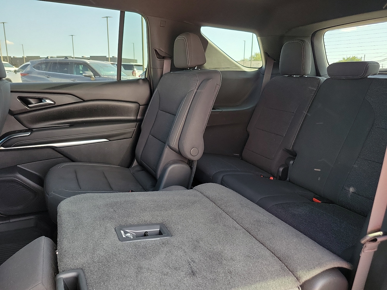 Used 2024 Chevrolet Traverse LT FWD image 8