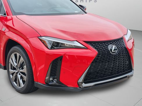 Used 2025 Lexus UX 300h FWD w/ Accessory Package (Z1) image 32