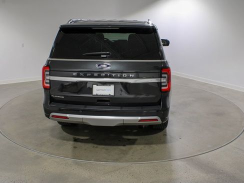 Used 2023 Ford Expedition Platinum image 6