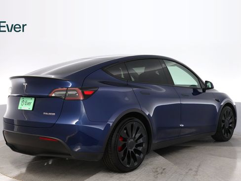 Used 2023 Tesla Model Y Performance AWD/4WD image 3