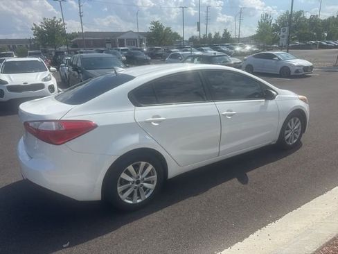 Used 2016 Kia Forte LX w/ LX Popular Plus Package FWD image 4