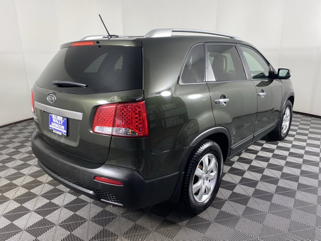 Used 2013 Kia Sorento LX w/ Convenience Pkg FWD image 6