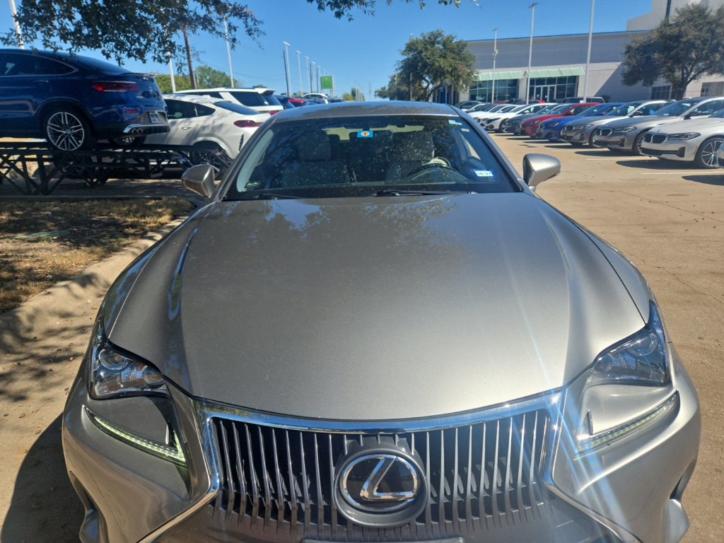 Used 2016 Lexus RC 200t RWD image 1