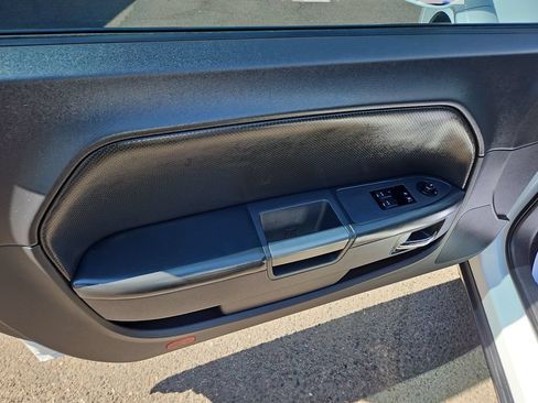 Used 2011 Dodge Challenger R/T RWD image 10