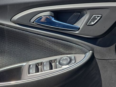 Used 2020 Chevrolet Malibu LT FWD image 28