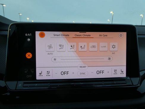 New 2026 Volkswagen Atlas Peak Edition AWD/4WD image 33