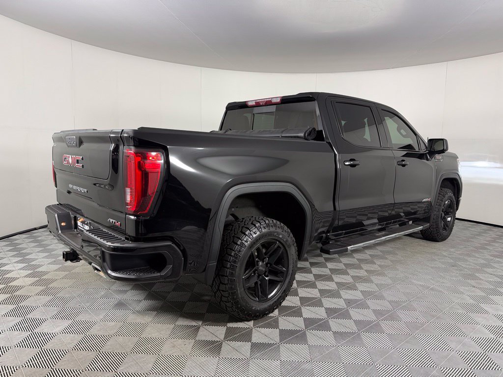Used 2022 GMC Sierra 1500 AT4 w/ AT4 Premium Package AWD/4WD image 5
