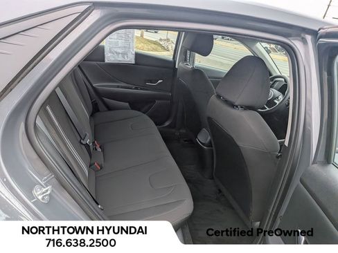 Used 2023 Hyundai Elantra SEL image 33