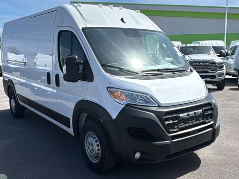 New 2026 RAM ProMaster 2500 w/ Convenience Group image 3