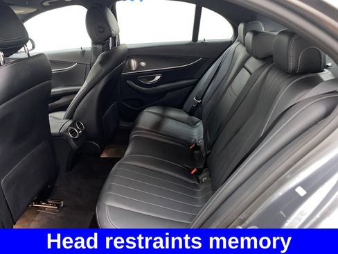 Used 2019 Mercedes-Benz E 300 4MATIC image 11