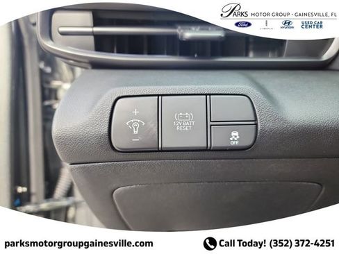 New 2025 Hyundai Elantra SEL w/ Cargo Package FWD image 24