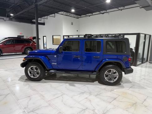 Used 2020 Jeep Wrangler Unlimited Sahara AWD/4WD image 9