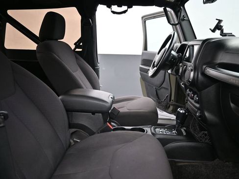 Used 2015 Jeep Wrangler Sport w/ Quick Order Package 24S image 18