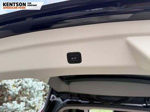 Used 2024 Cadillac Escalade Sport Platinum w/ LPO, ONYX Package image 44