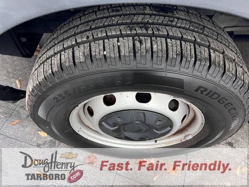 Used 2017 Ford Transit 250 Base image 20