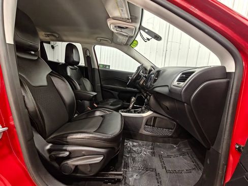 Used 2019 Jeep Compass Latitude AWD/4WD image 20