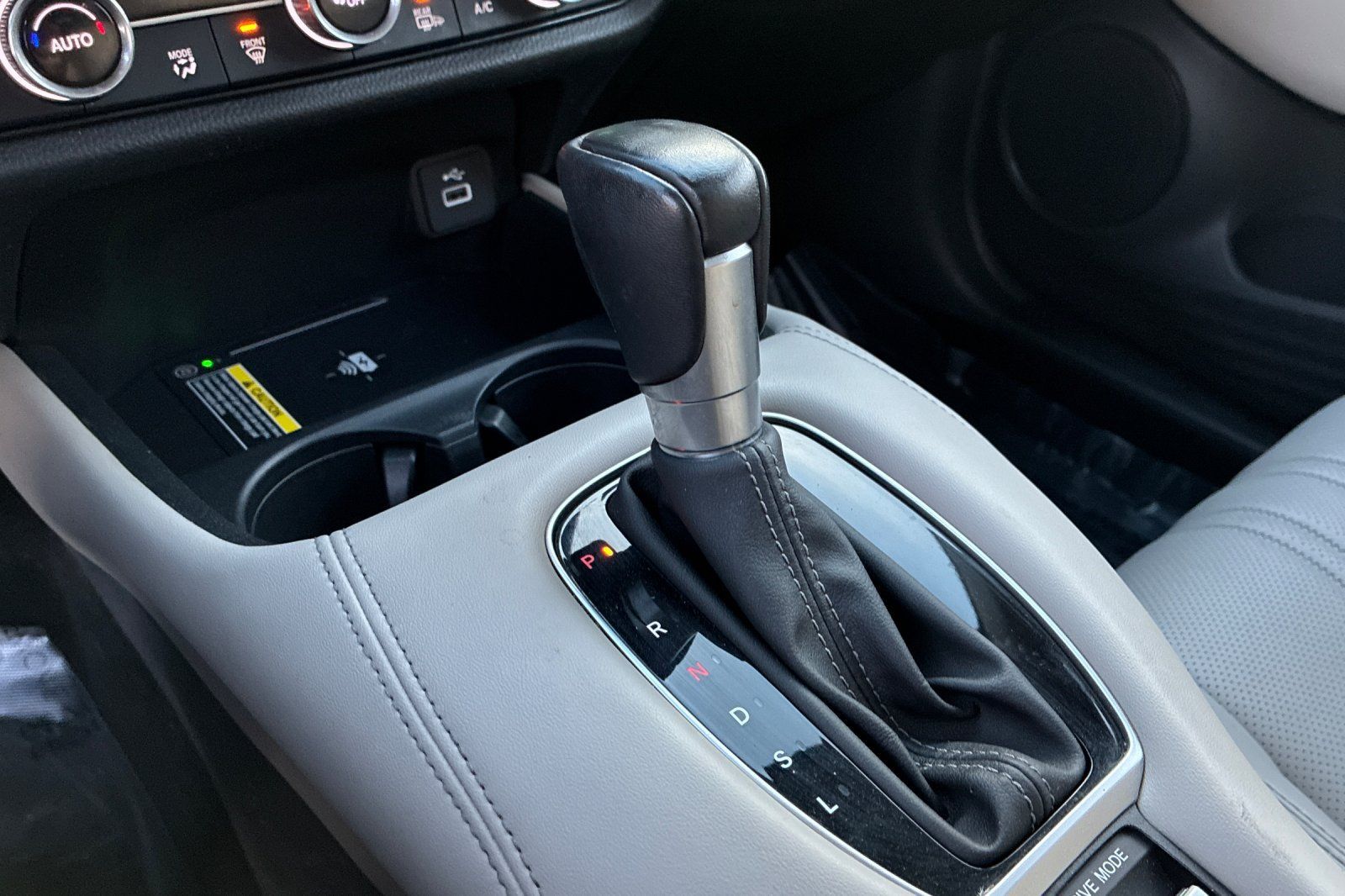 Used 2025 Honda HR-V EX-L image 25