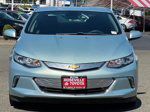 Used 2018 Chevrolet Volt LT FWD image 10