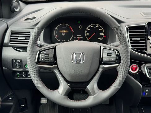 New 2026 Honda Ridgeline Black Edition image 17